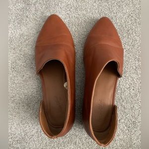 Universal Thread Brown Pleather Flats